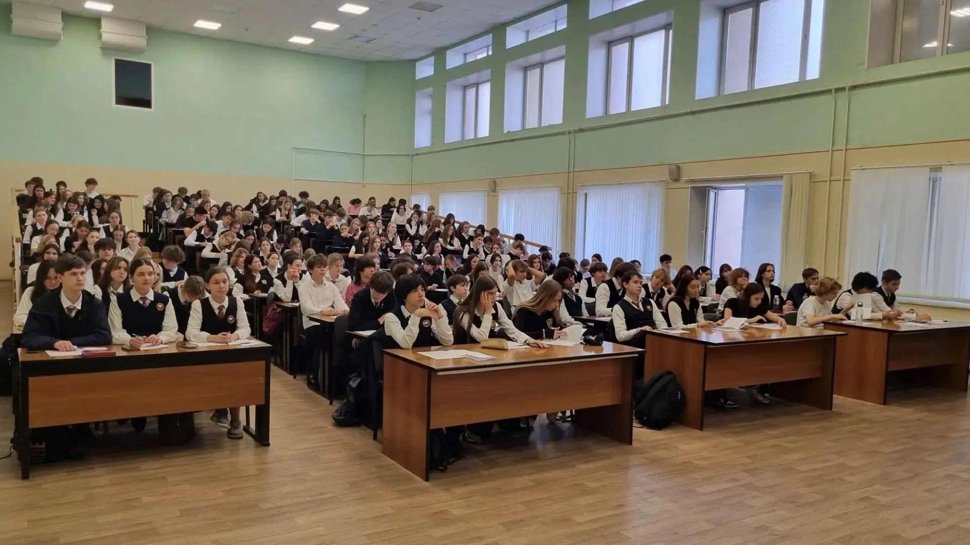 Сильная экономика – процветающая Россия: уфимские школьники написали экономический диктант