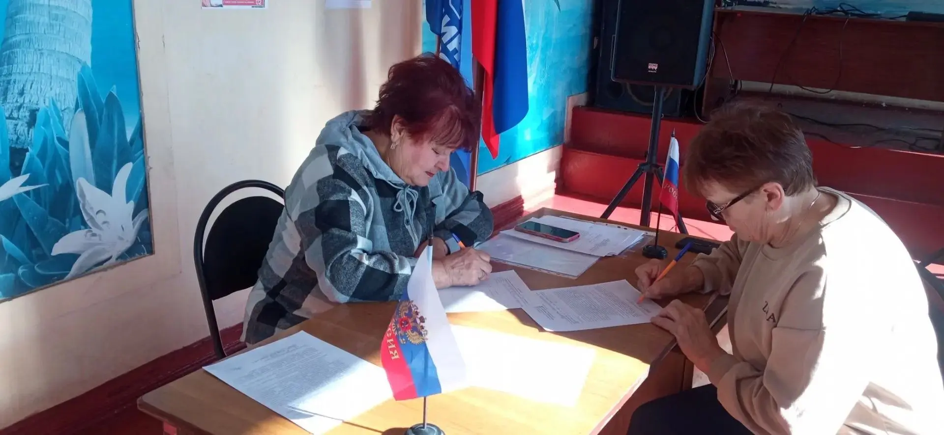 Депутат Совета городского округа города Брянка от ВПП «Единая Россия» Лина Спесивцева п...