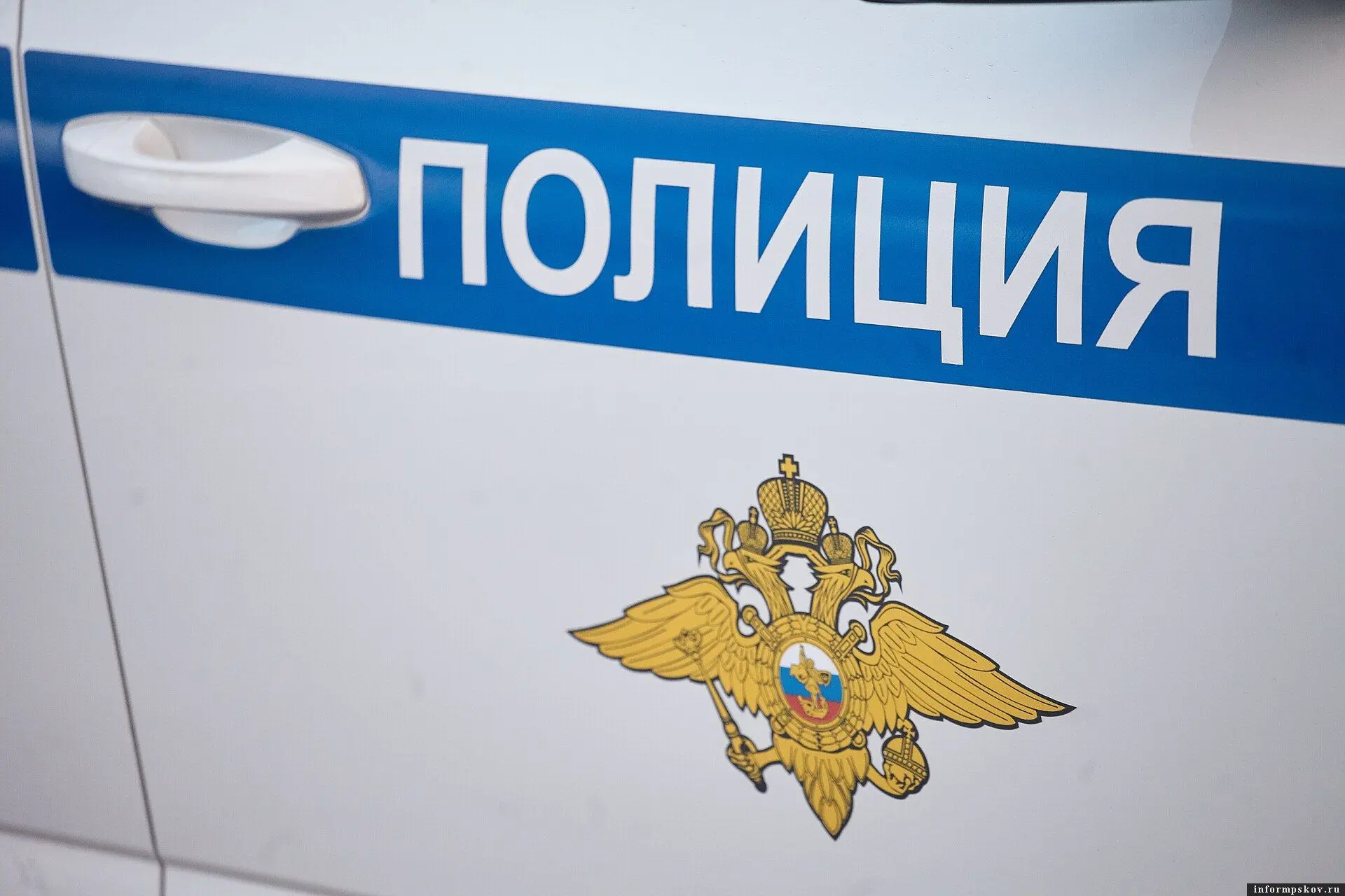 Пьяную женщину за рулем Porshe задержала