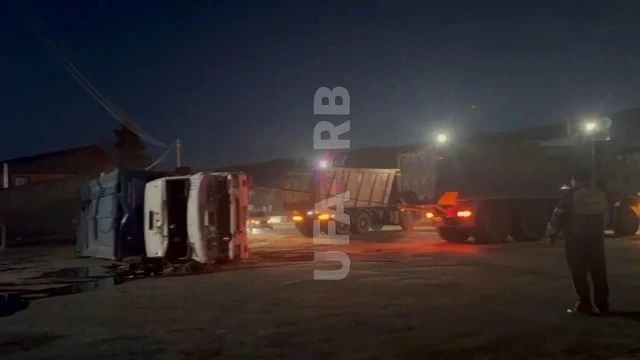 В Бурзянском районе у мусоровоза отказали тормоза на спуске с горы