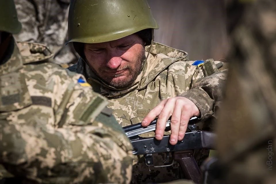 НЕДОБИТЫЕ ТВАРИ! Украинские военные начали использовать наших пленных бойцов для диверс...
