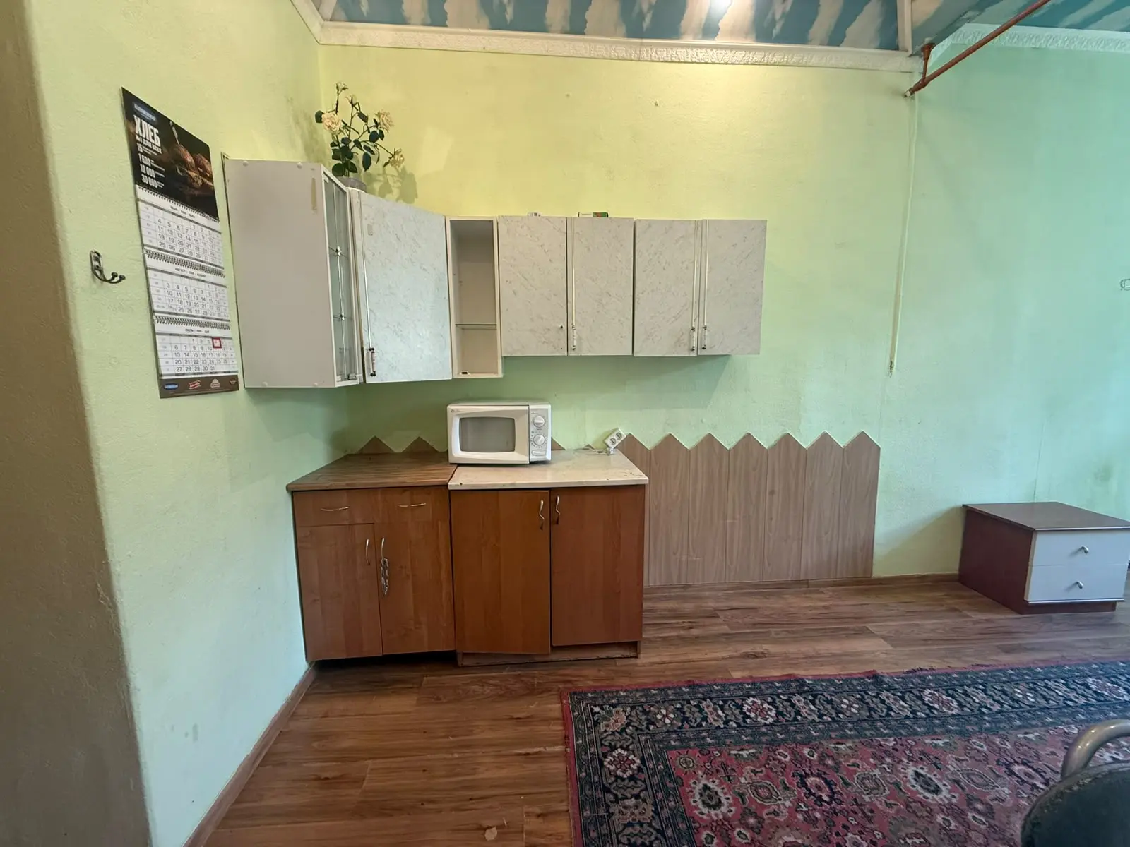 Всем здравствуйте сдаю комнату на длительный срок аренда 16000+ залог туда км выходит с...