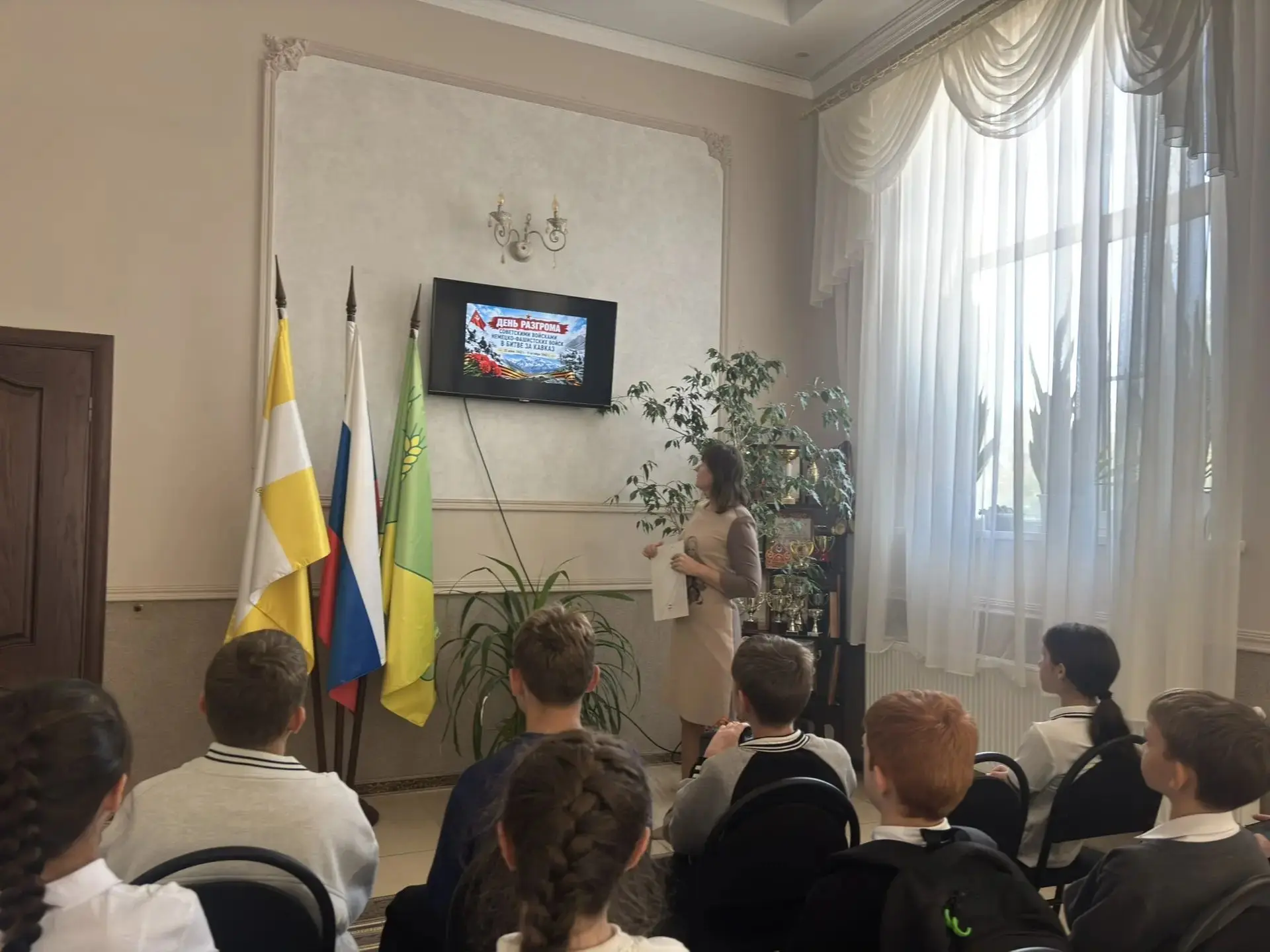 В Доме культуры села Орловка прошёл час истории "Битва за Кавказ"
