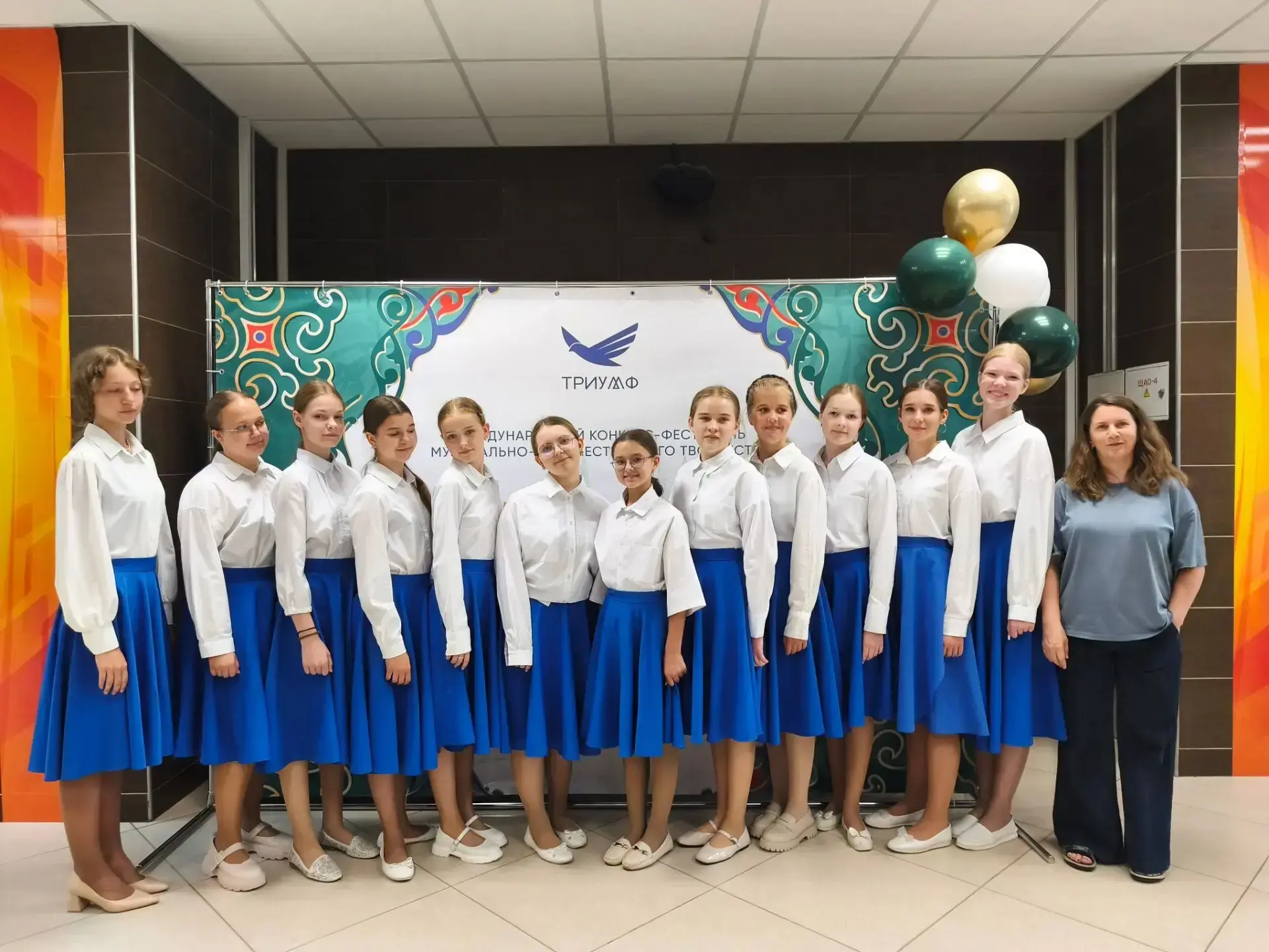 Каникулы не проходят без творческих побед! Средний ансамбль "Даринки" под руководством ...