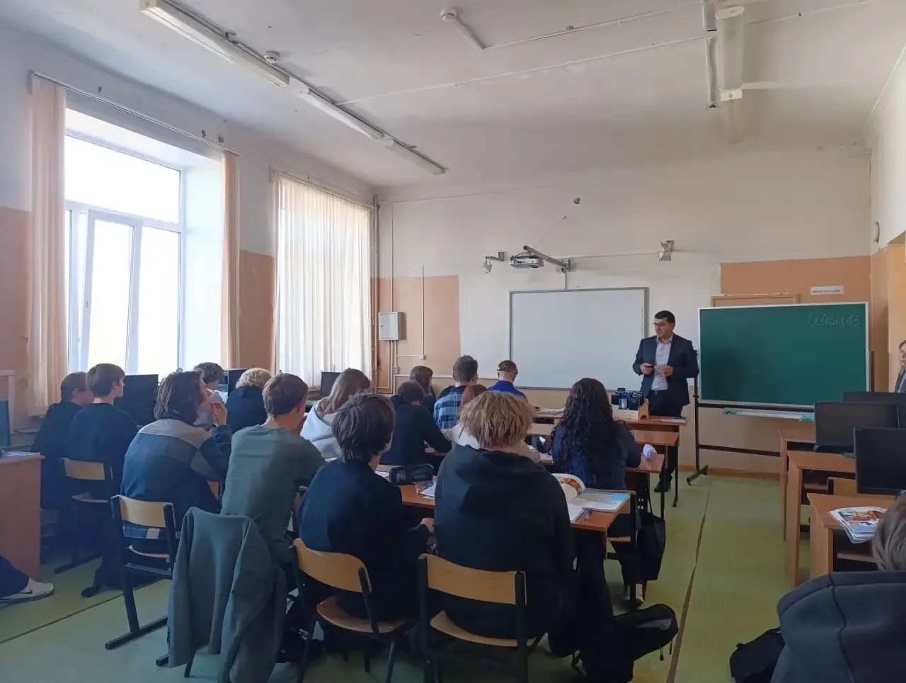 🎓 Кем быть? Выбираем будущее вместе!