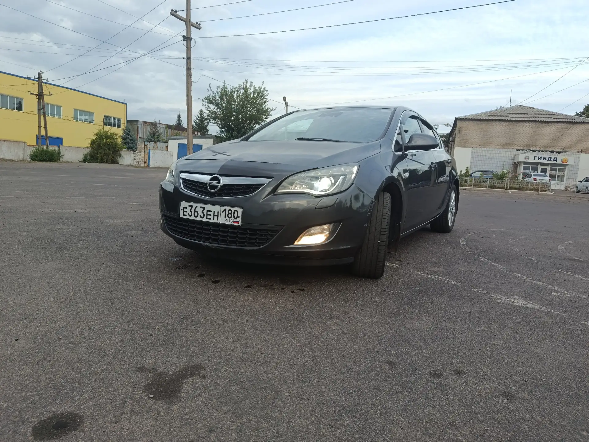 Продам Opel Astra j,  2011 г. в.