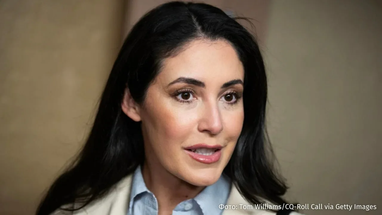 Конгрессвумен США Анна Паулина Луна назвала лицемерием призывы продолжать поставки оруж...