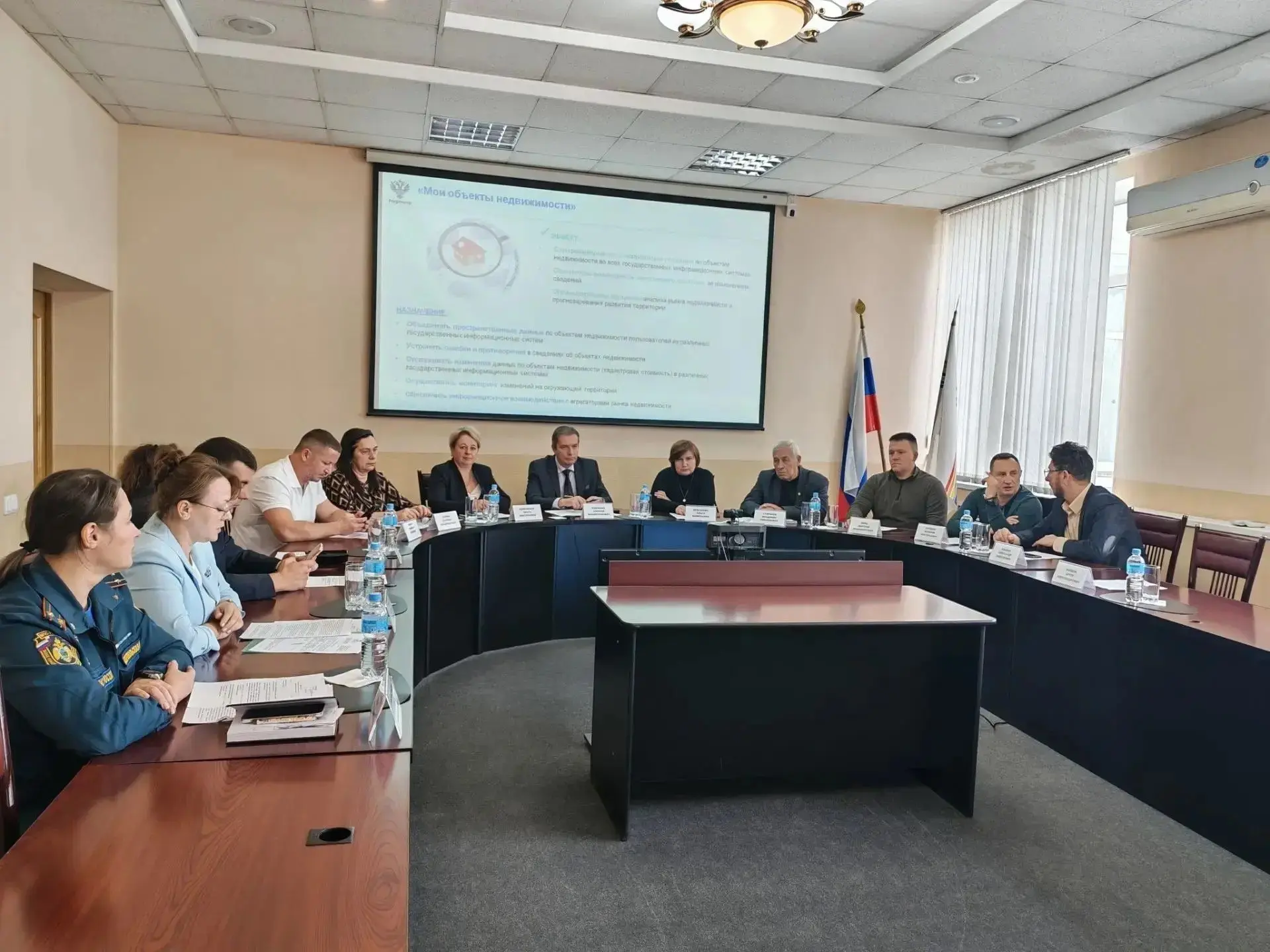 🗣 Предпринимателям Биробиджана разъяснили правила пожарной безопасности и земельные се...