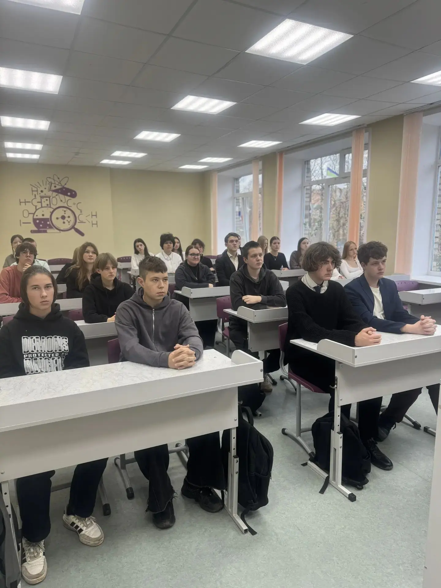 Наш 10 медицинский класс присоединился к  тематическому лекторию «Коды Курчатова»! 🚀