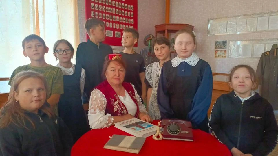 🏛️📜 Погружение в историю родного края: 5 и 6 классы в краеведческом музее! 🎒✨