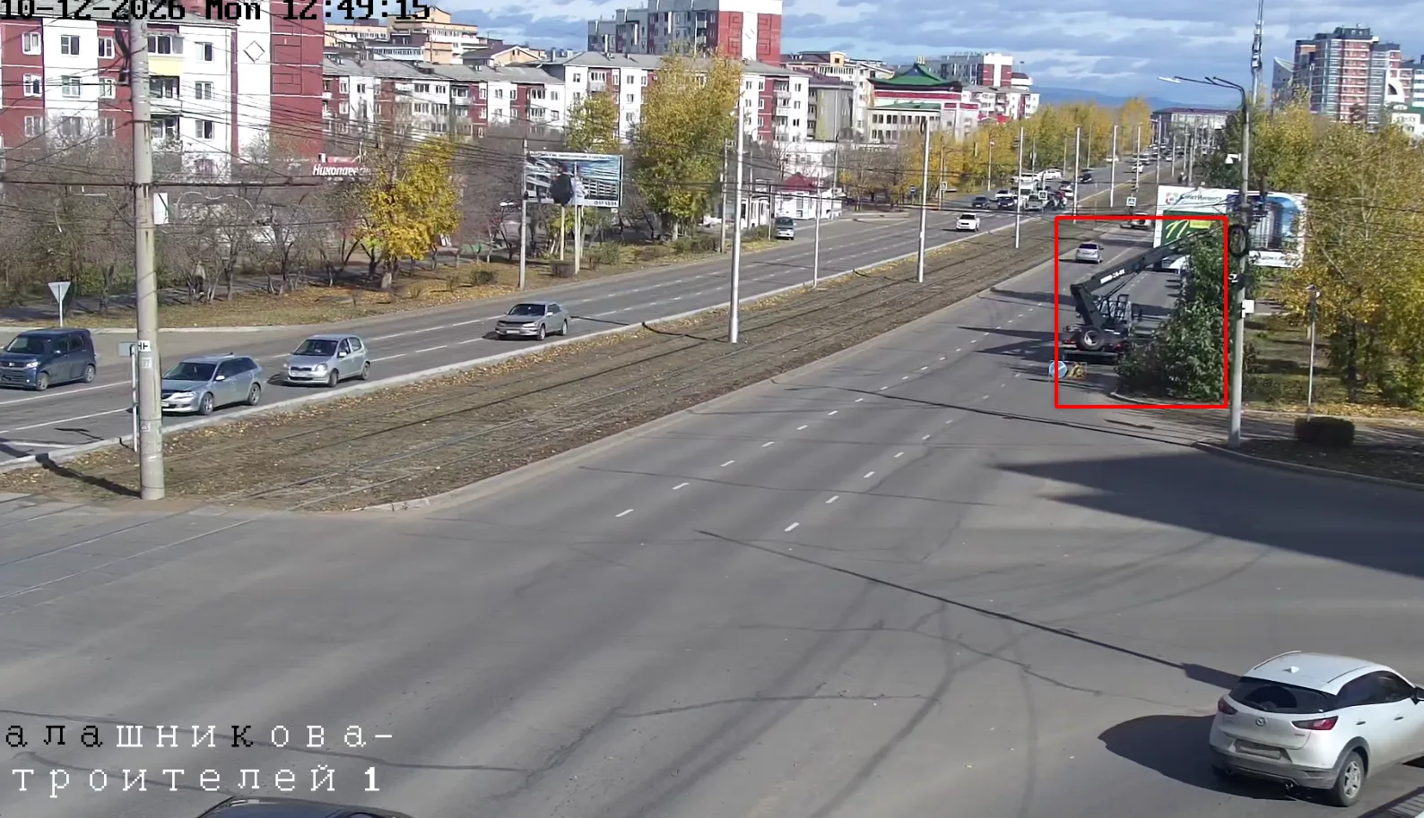 🚧 В связи с проведением работ ограничено движение на пр. Строителей (ост. БСМП), занят...