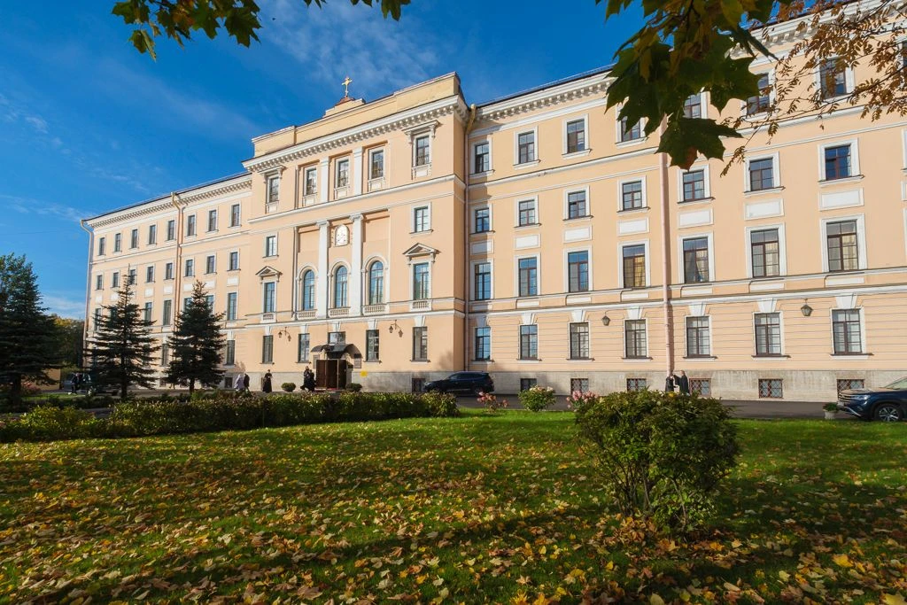 В праздник Покрова Пресвятой Богородицы, 14 октября, после Божественной литургии в храм...