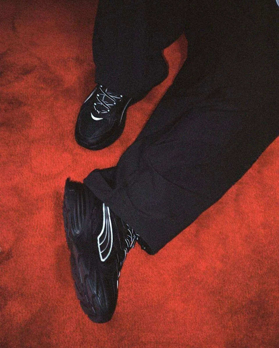 PUMA Fade Nitro LS — футуристичный дизайн со спортивным характером. Пена NITROFOAM™ обе...