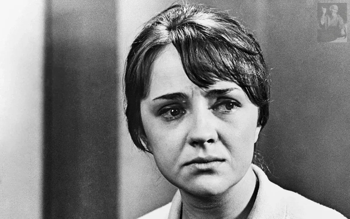 С детства она изучала языки, занималась рисованием и музыкой. Но на актёрскую карьеру р...
