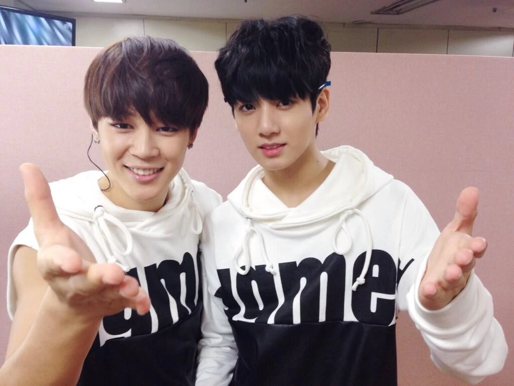 🕊BTS Official Twitter 11.10.2013