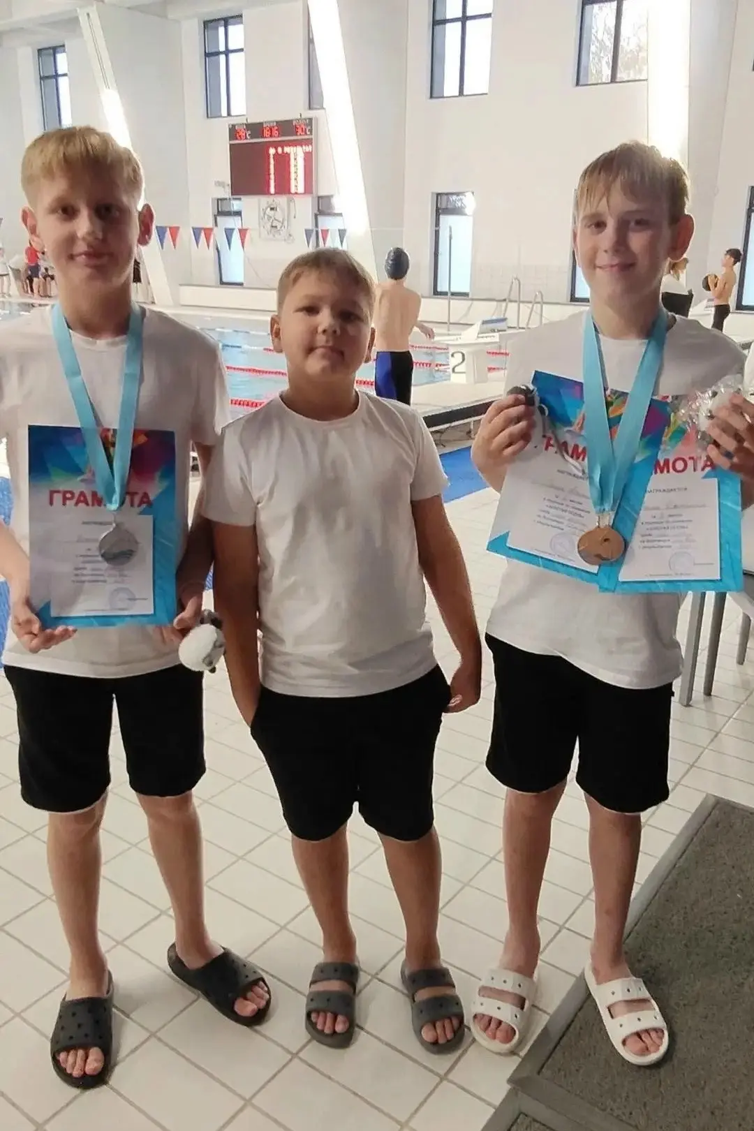 🏊 Мужество, воля и «золото» осени: пловцы «Нептуна» блистают в Альметьевске!