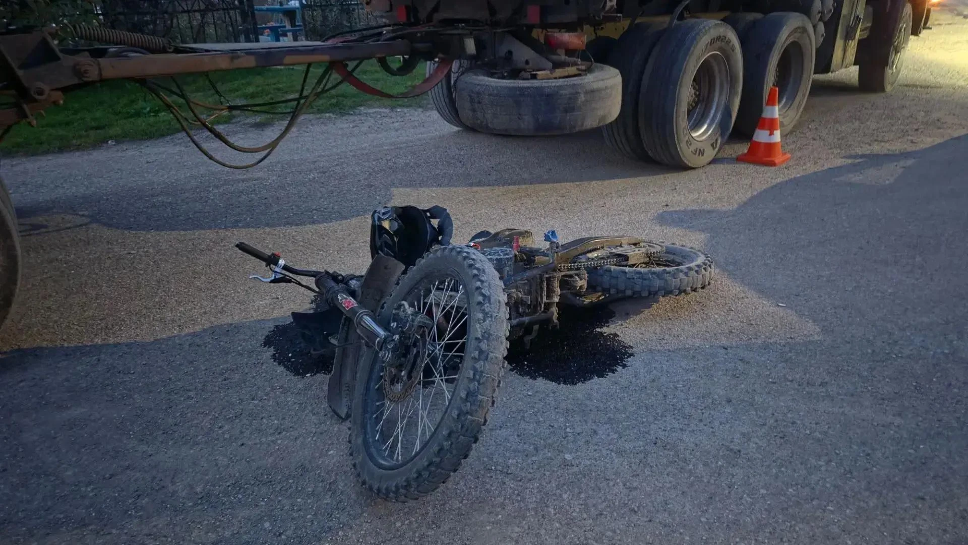 🏍️ Продолжим тему юных питбайкеров сразу двумя случаями из Ставропольского края: в одн...