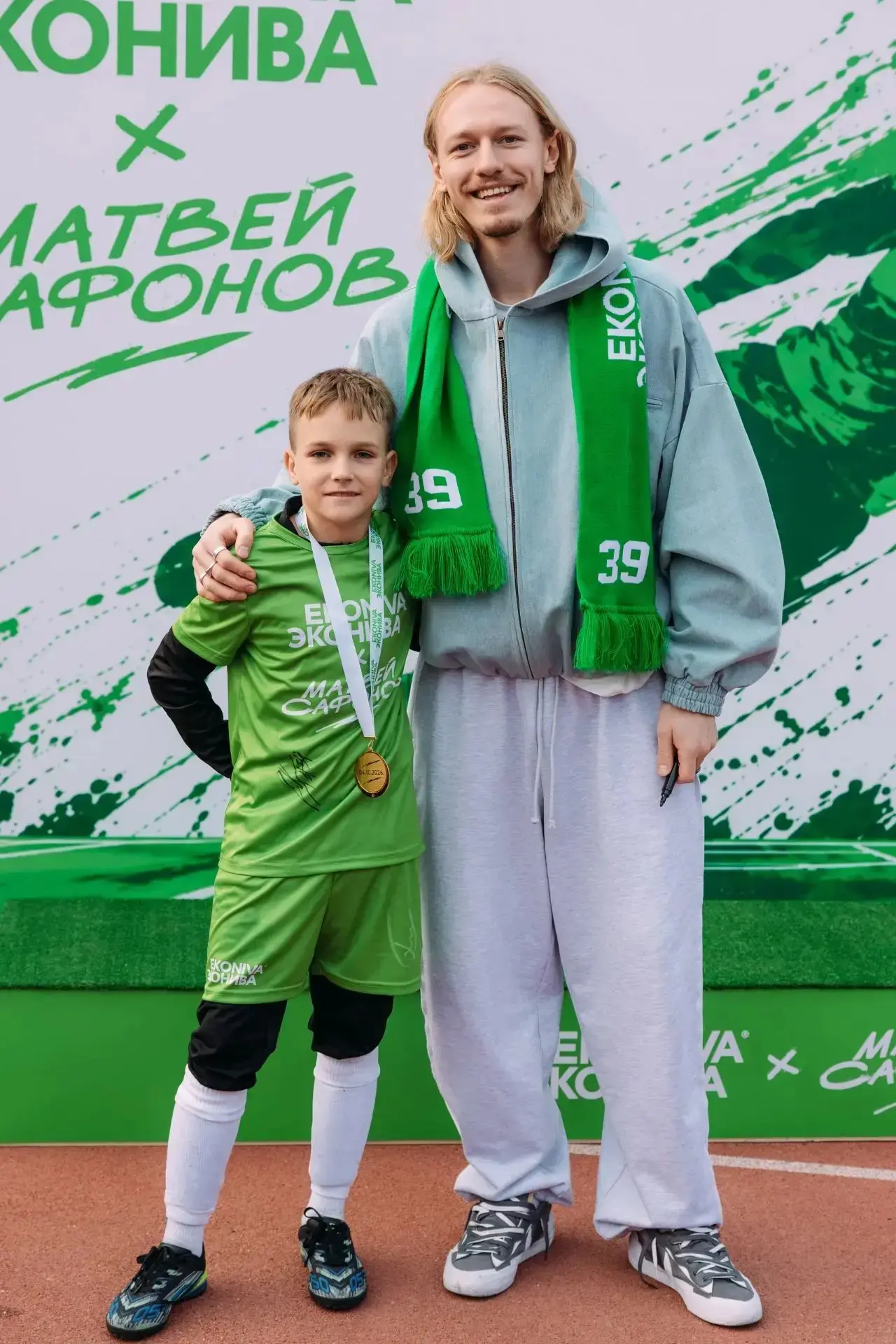 ⚽️💚Юный футболист из Северской встретился со своим кумиром Матвеем Сафоновым.