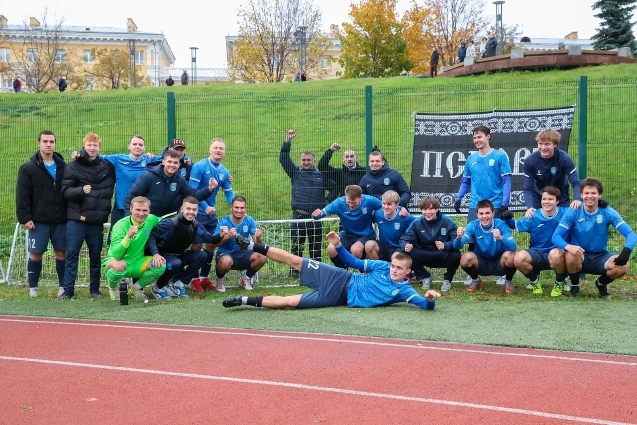 ⚽️ Псковские футболисты впервые с 1999 года стали победителями чемпионата СЗФО среди му...