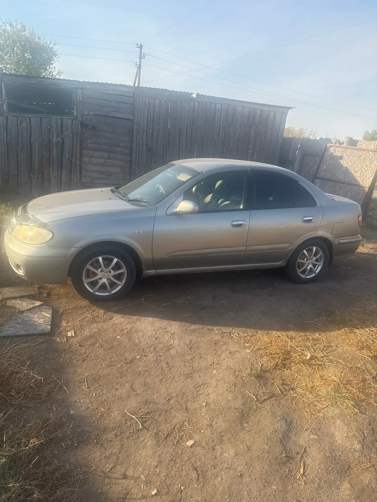 Продам Ниссан блюберд 2002 года