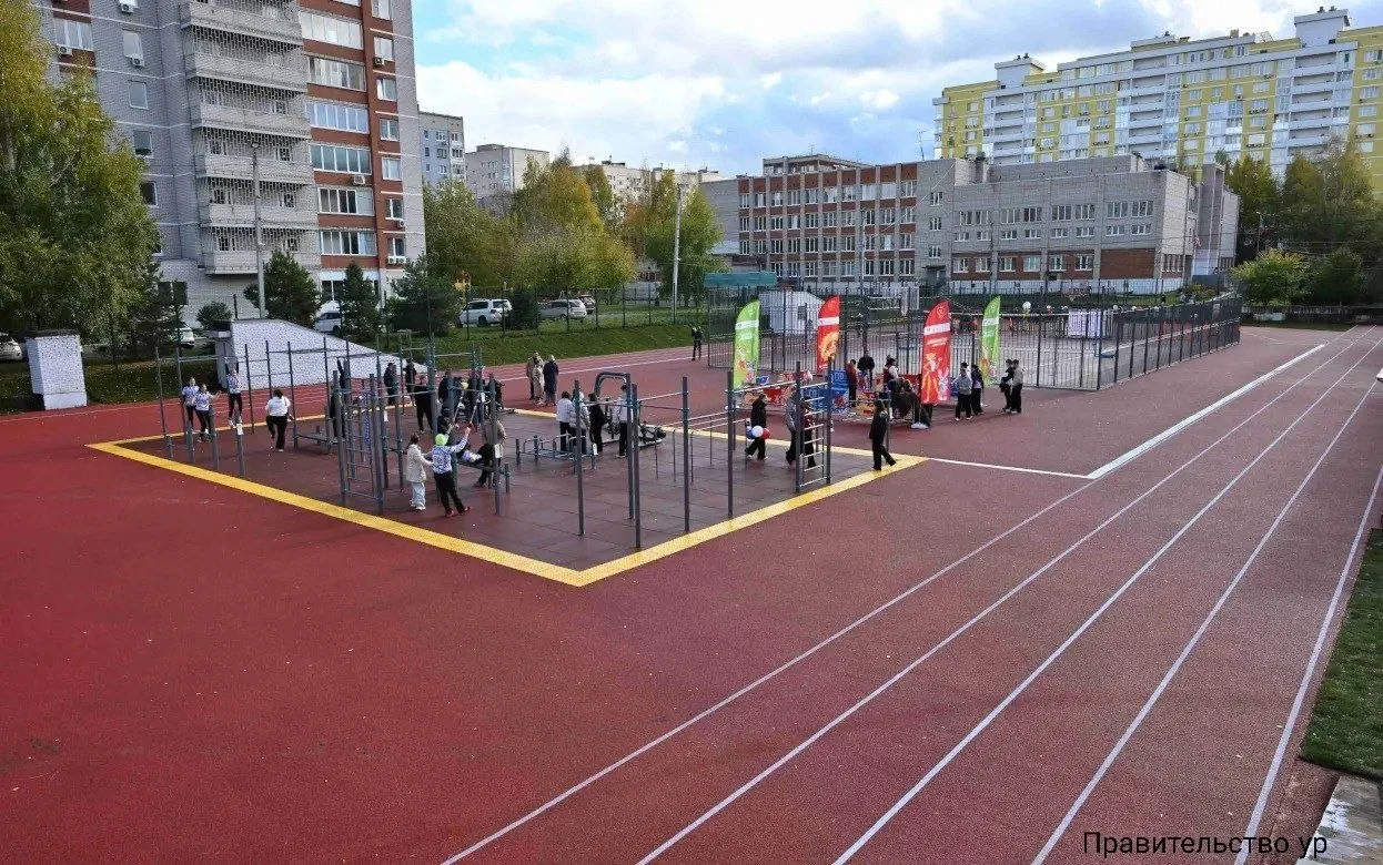 🏋️‍♂️ Третью «умную» спортплощадку за год открыли в Ижевске