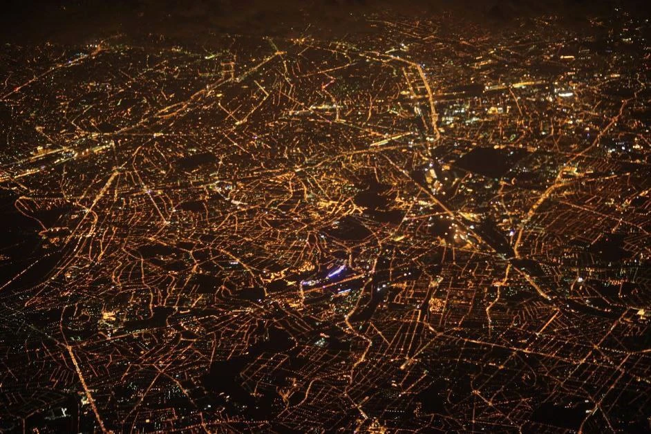 Париж, Париж... сон наяву, седая ночь в тебя влюбилась...🇫🇷