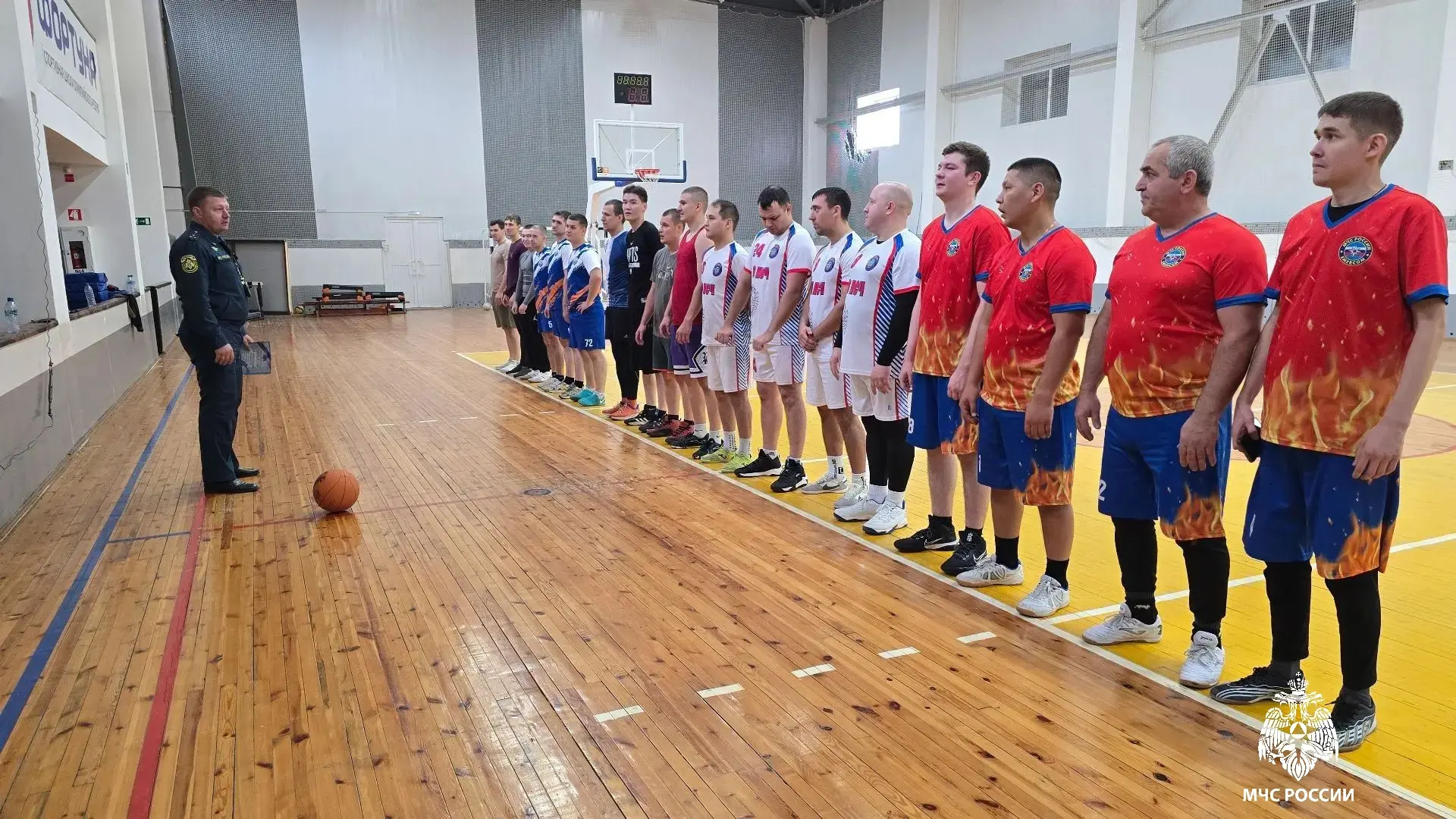 Ловкость, драйв и командный дух: в Ноябрьском гарнизоне определили лучших в стритболе!