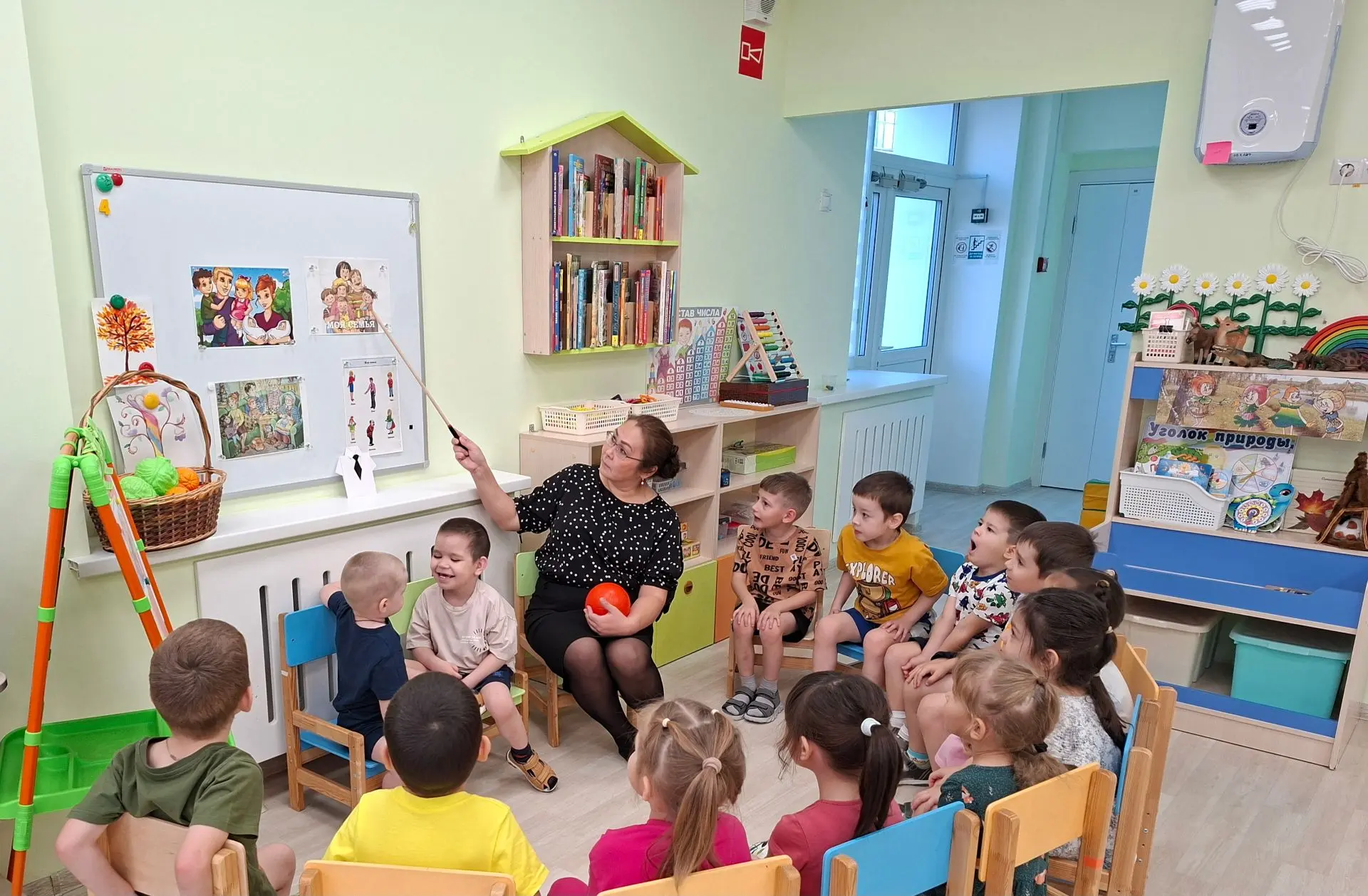🎩 Самый лучший, самый сильный! День отца в средней группе 👨‍👦‍👧