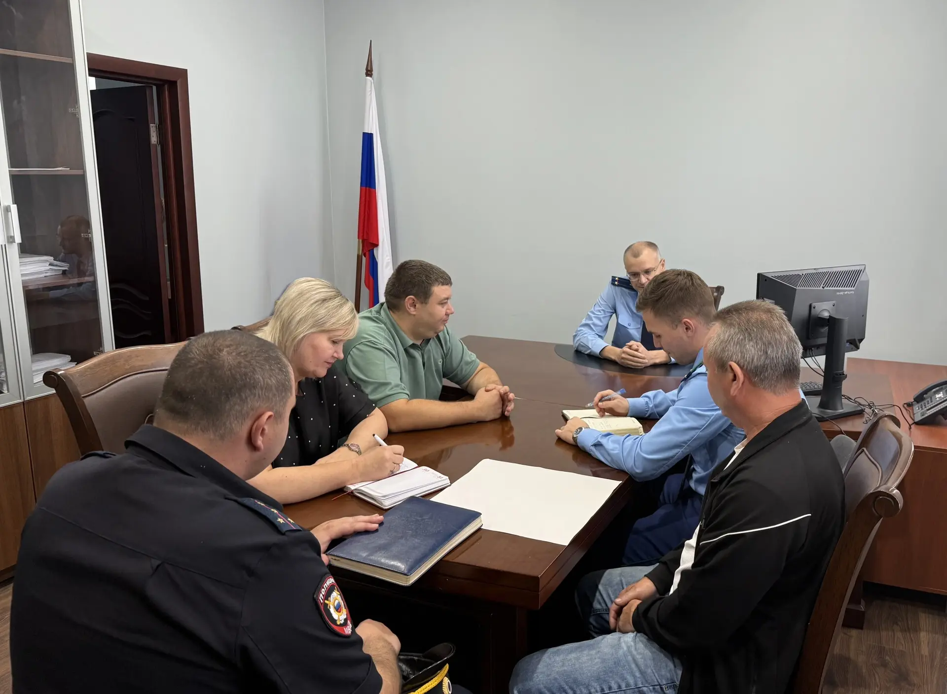 Прокуратурой Староминского района проведено межведомственное совещание после размещенно...