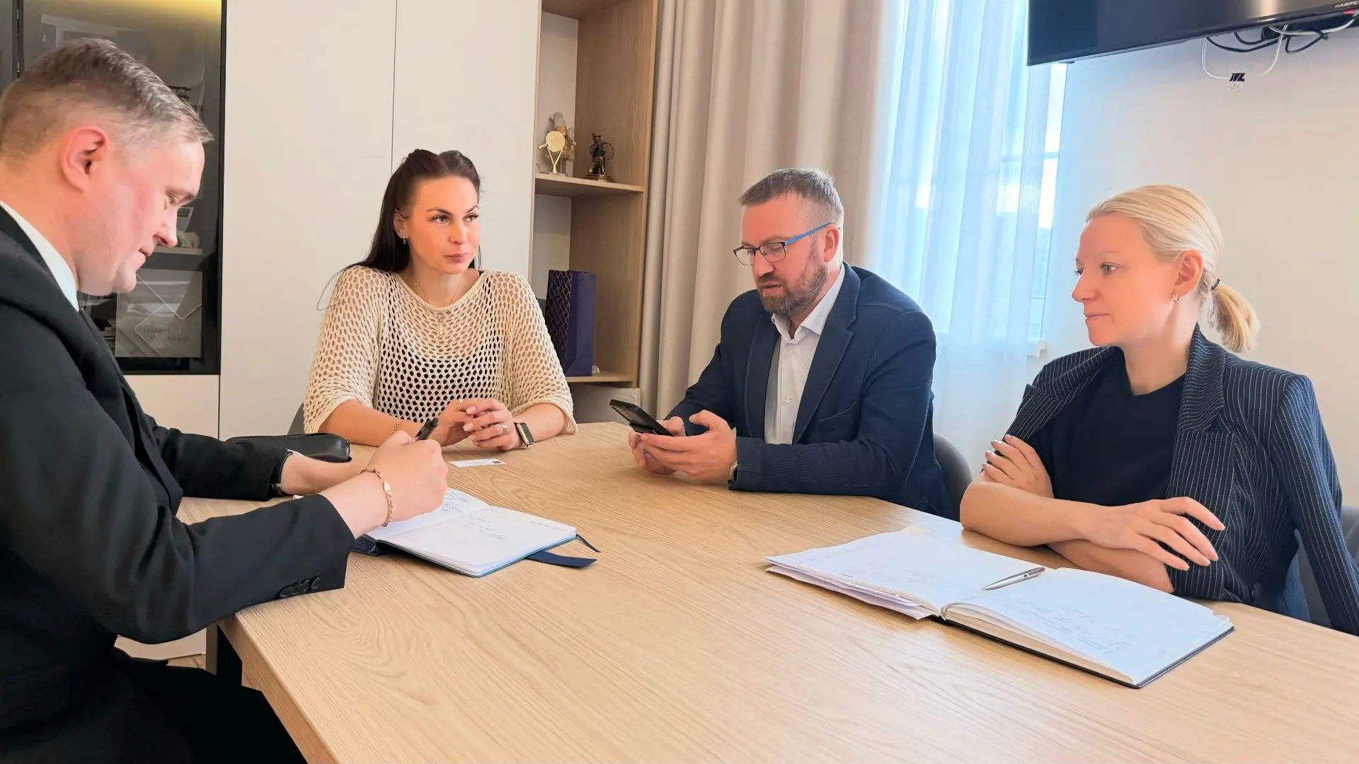 Сегодня заместитель губернатора — министр транспорта и дорожного хозяйства Мурманской о...
