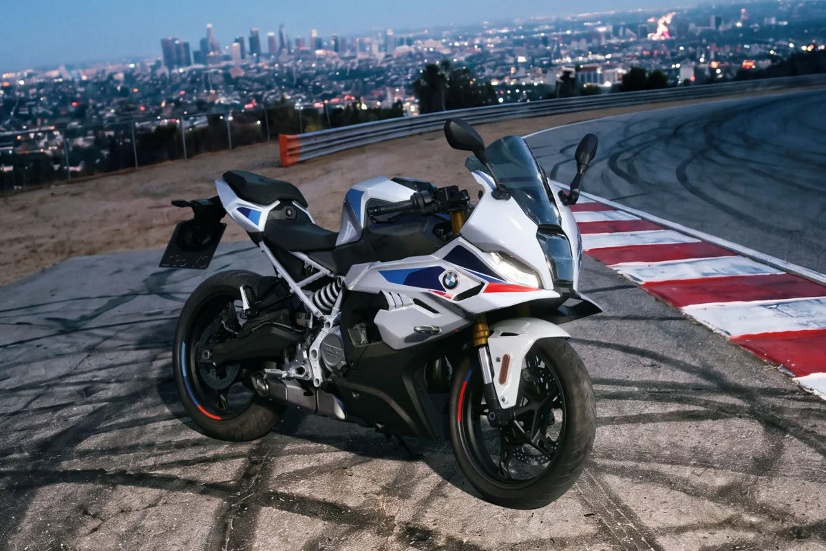 Маленький SRR: новый спортбайк BMW F 450 RR - все подробности официально!