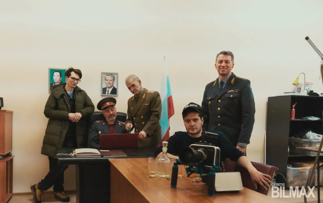 Съёмки проходили в городе Москве, строились декорации, подготавливались локации, в том ...