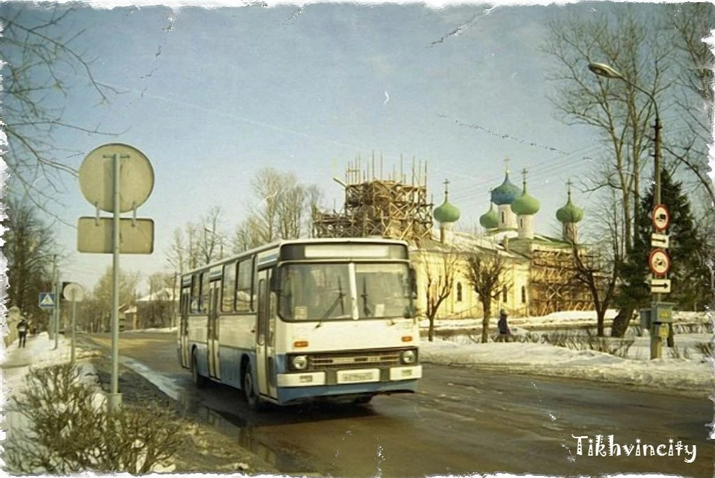 Икарусов день. Тихвин, 1998 год.