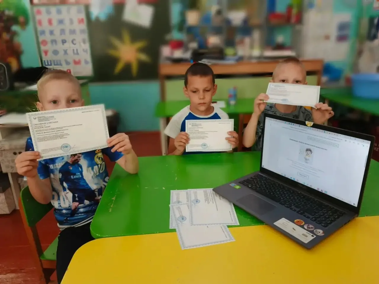 📌 В детском саду «Чебурашка» Чеботарихинской школы прошло увлекательное занятие по фин...