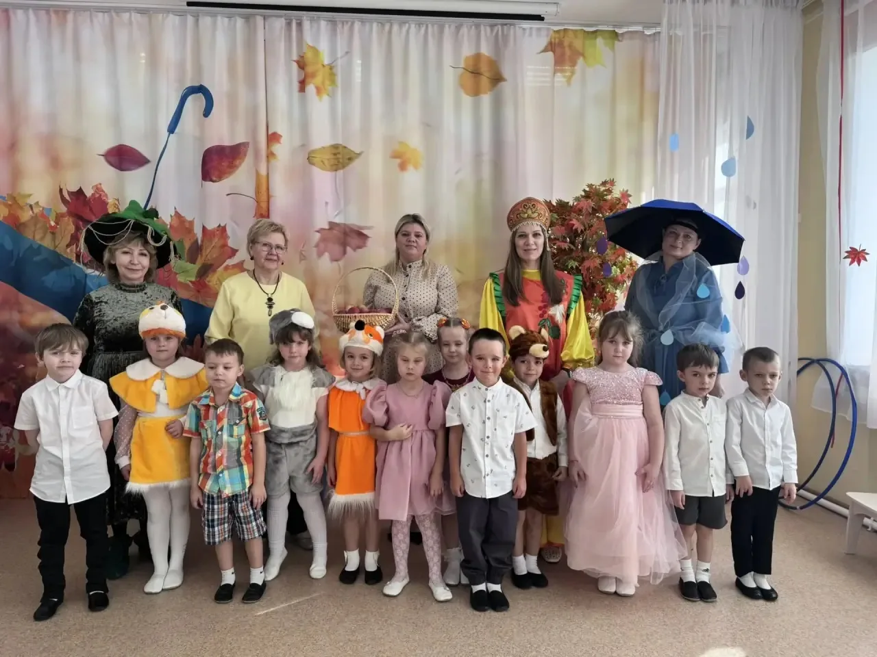 В старшей группе №4 дошкольного отделения 26 был проведен осенний досуг.🎊🍁