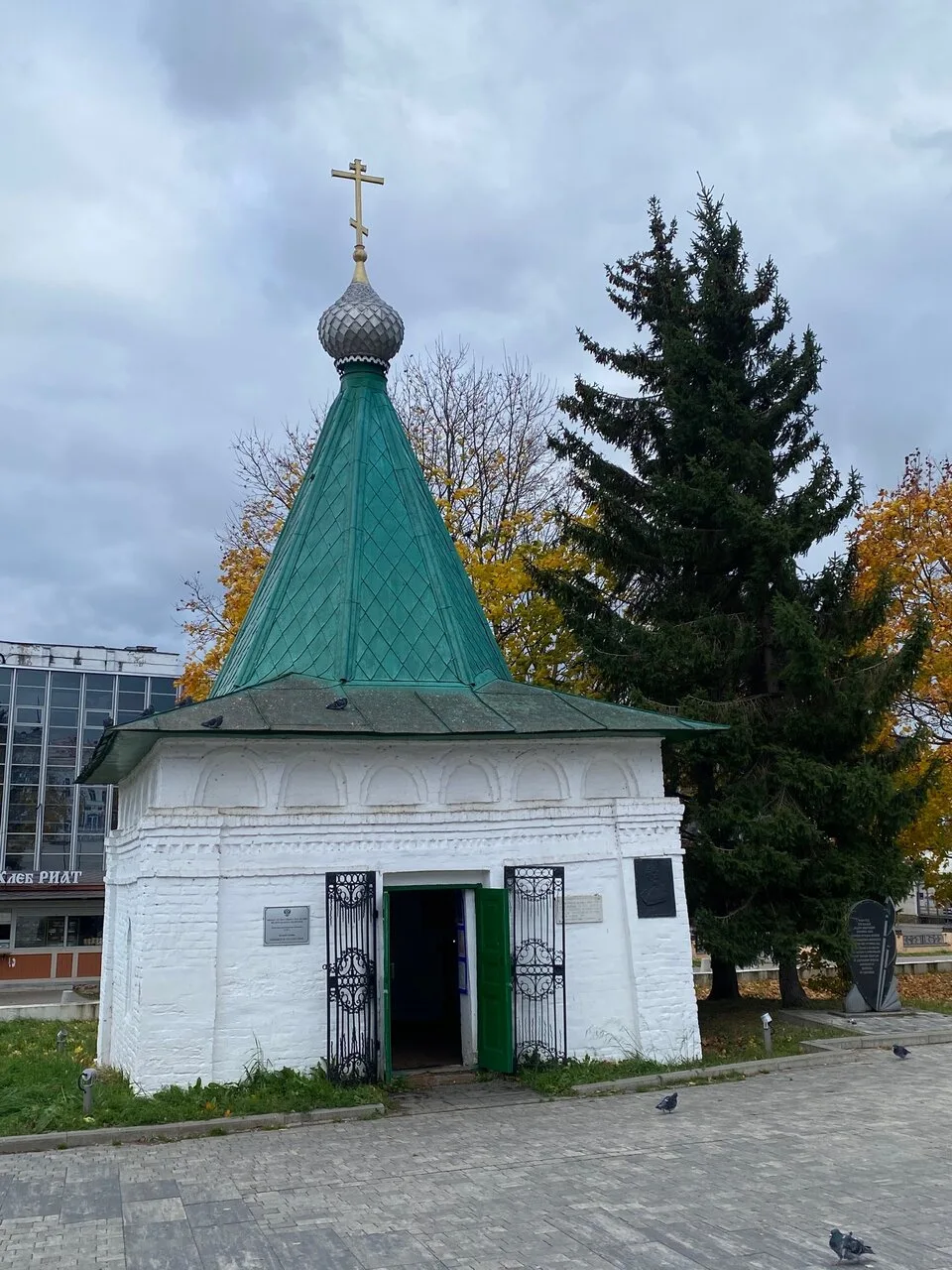 Кинешма - уютный старинный город на правом берегу Волги в Ивановской области, который с...