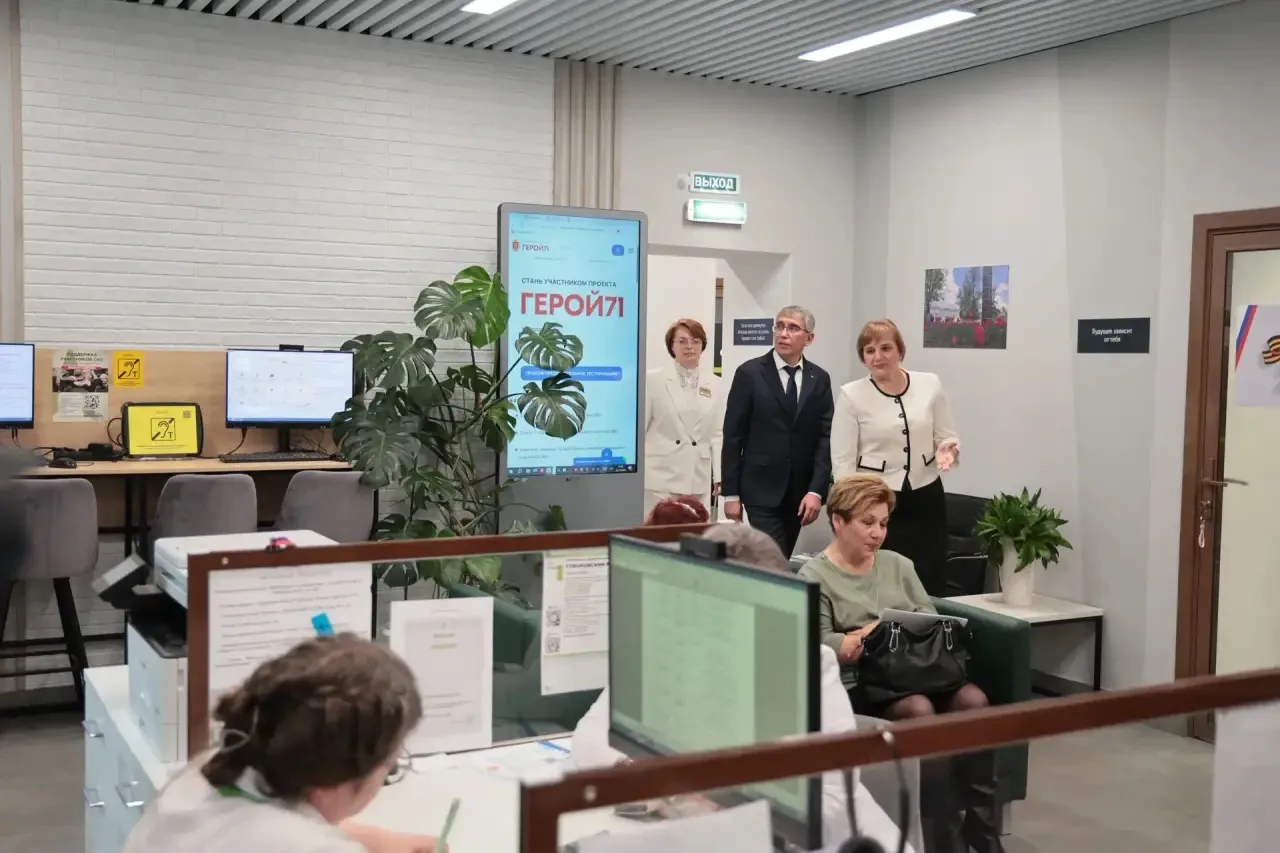 В Суворове посетил филиал Центра поддержки «Герой71», который открылся здесь в декабре ...