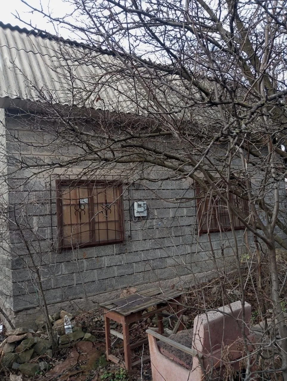 Продам дом, районе Кировских ставков, ул.Днепровская. Добротная постройка из шлакоблока...