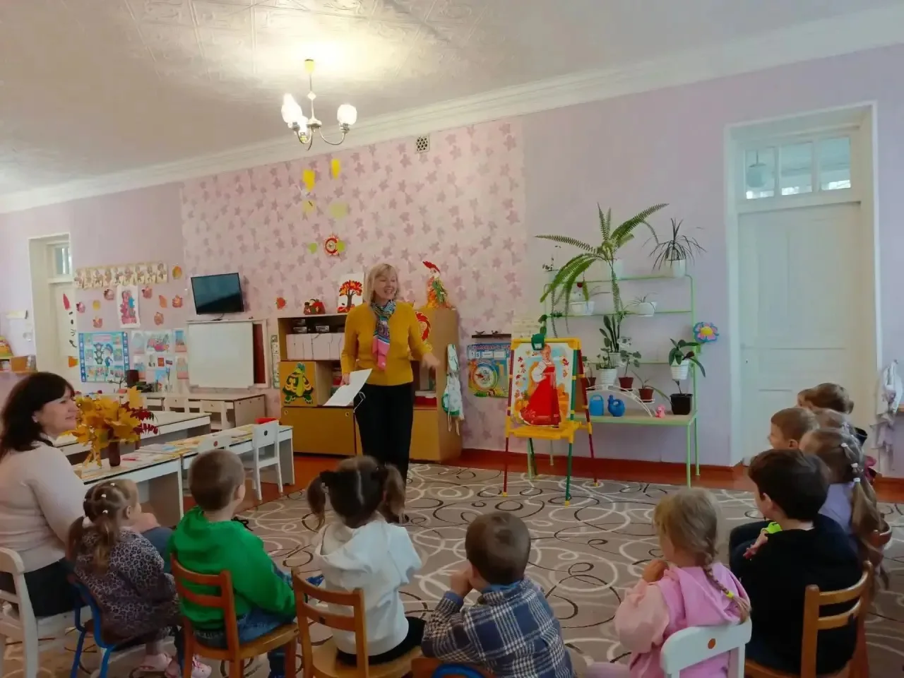 Осень – прекрасное время года, которое, словно художник, раскрашивает природу в яркие ц...