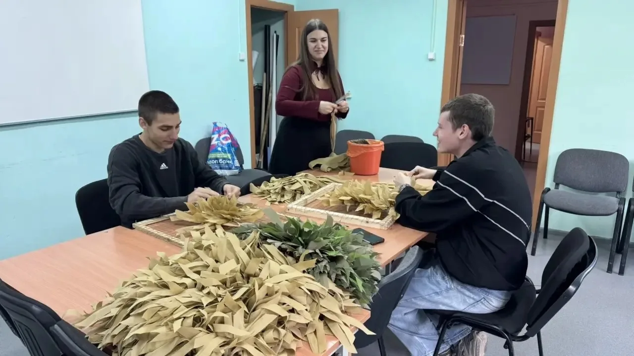 Огонь сердец в каждой петельке: молодежный клуб «Факел» завершил важную миссию! 🔥🪖🇷🇺