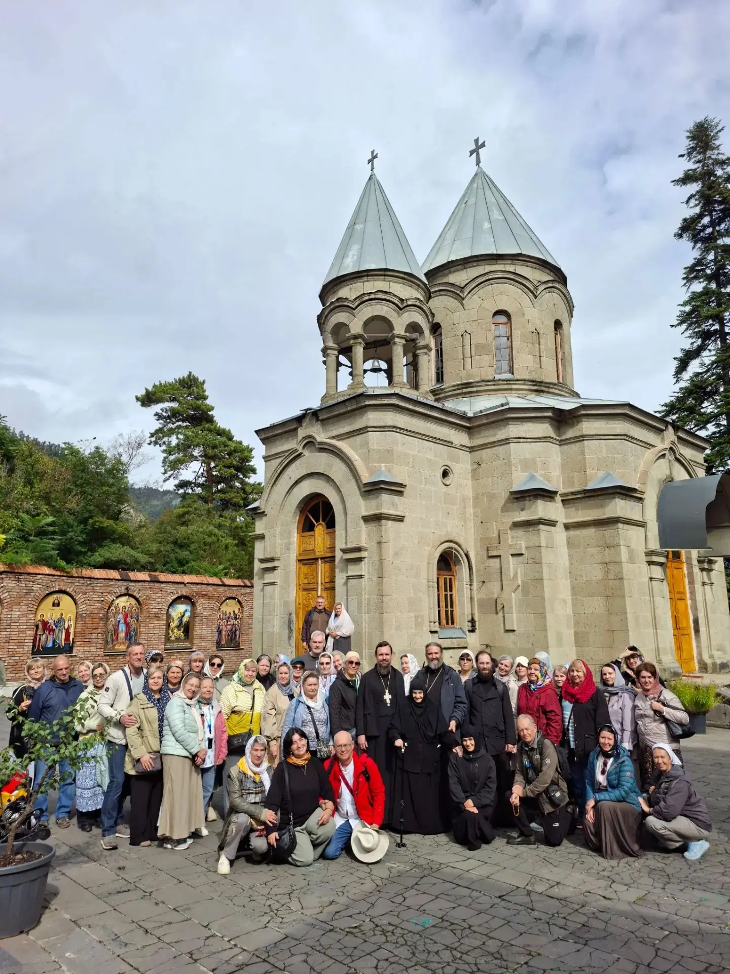 ⛪ Рождествено-Богородицкий женский монастырь в Боржоми.