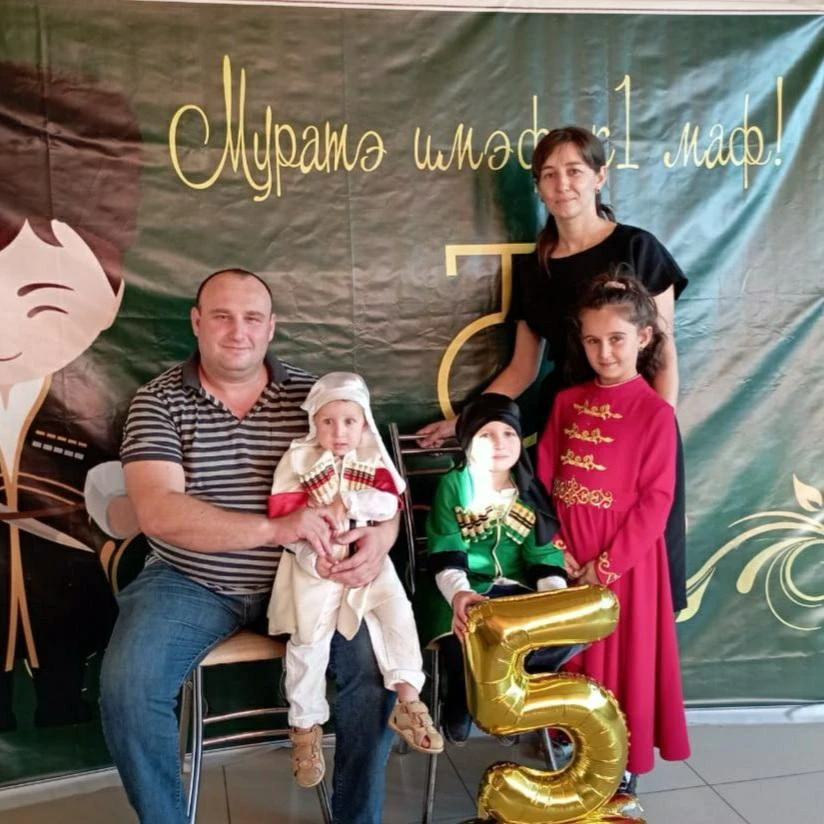 В каждом кадре — наша связь, в каждой улыбке — его забота. Спасибо, папа!❤️