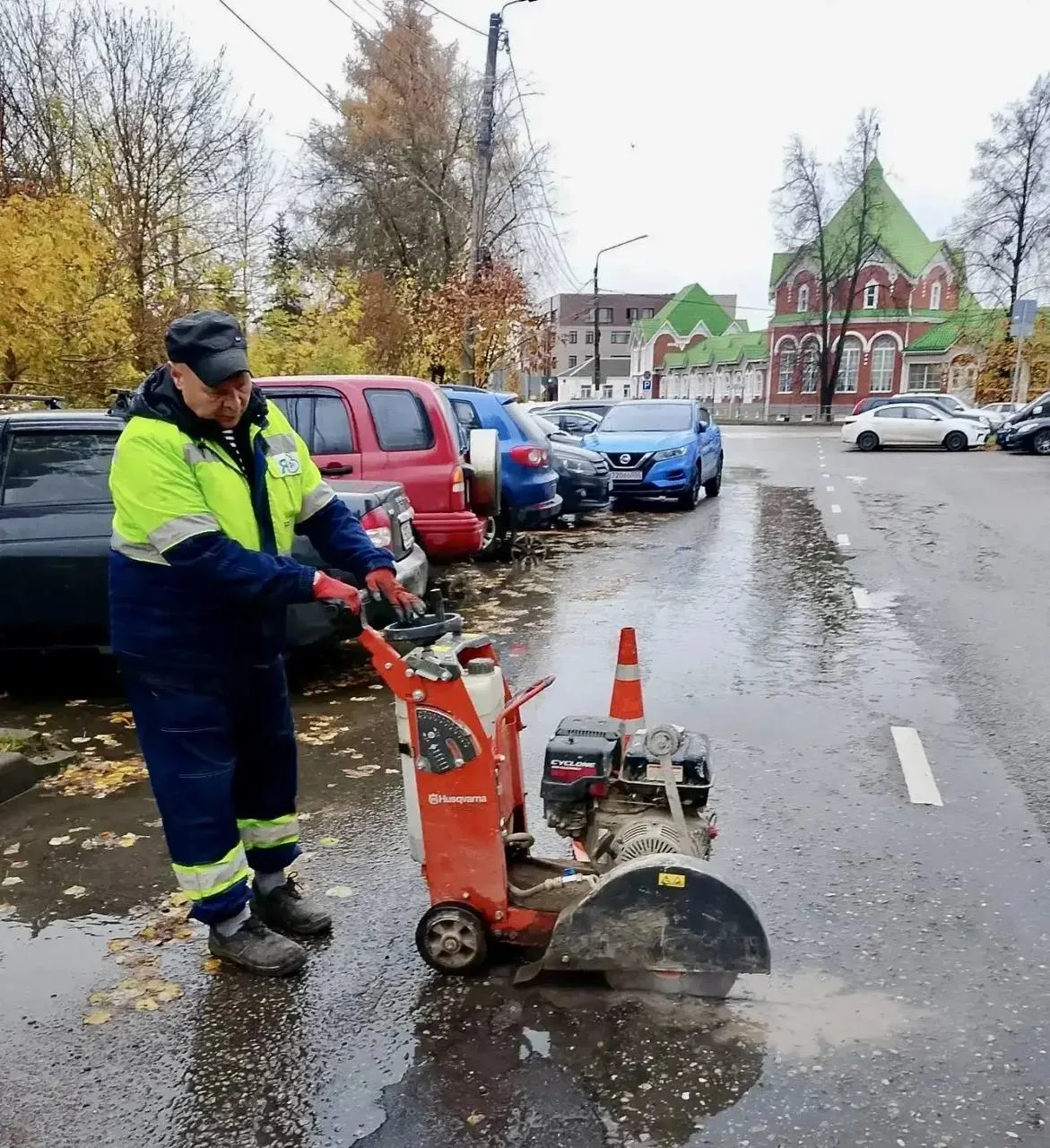 В Клину ремонтируют дороги