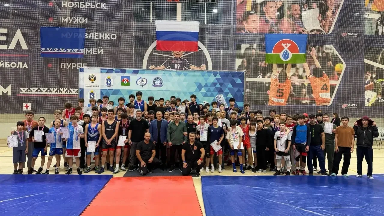 🤼‍♂️ 2-4 октября в Надыме прошли Региональные соревнования по вольной борьбе «Имени ЗТ...