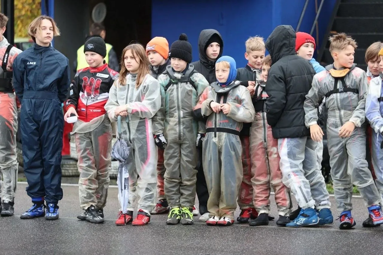 🏎🏁 11 октября состоялись соревнования «Закрытие летнего сезона» по картингу.