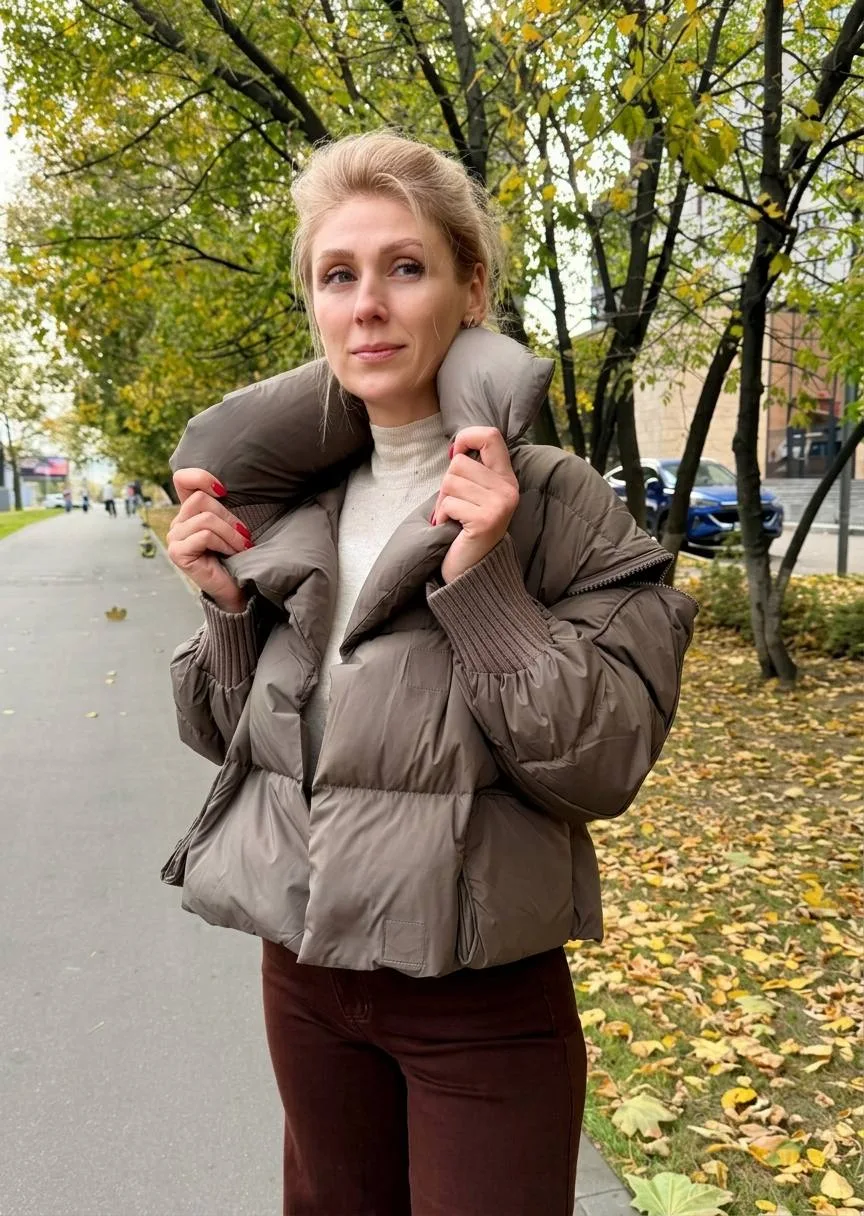 🆕 Этот укороченный пуховик на натуральном пуху ощущается абсолютно невесомым, но при э...