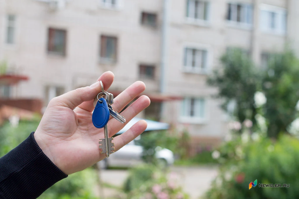В Кирове распределили еще 9 квартир для детей-сирот.