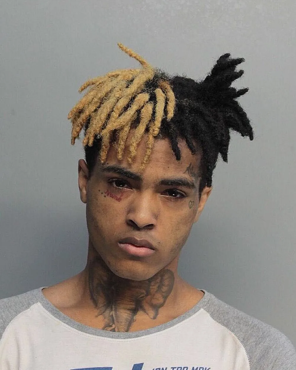 📸 Культовому магшоту XXXTentacion исполнилось ровно 10 лет