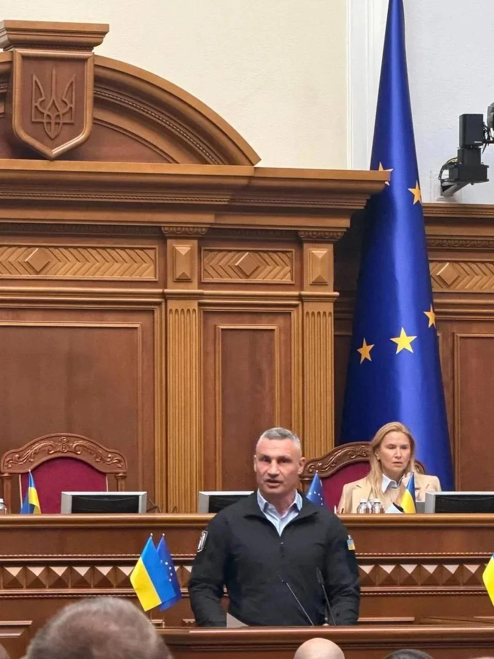 ⚡ Кличко обвинил Зеленского в воровстве и отсутствии обороны