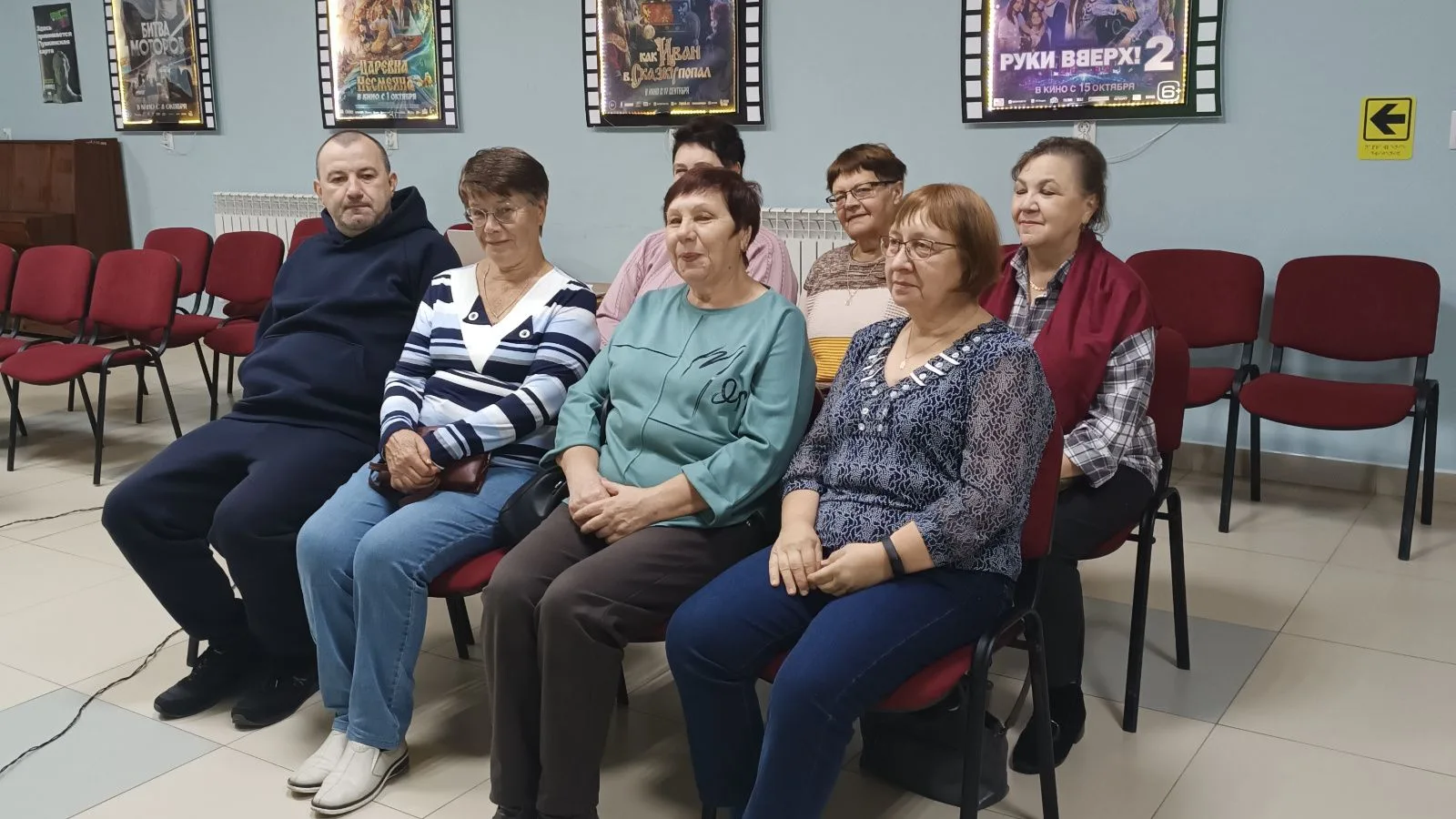 В декаду пожилого человека методисты КРЦ «Новый Век» провели квиз «Вспомним всё!» для л...